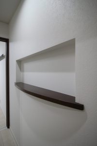 「本棚のある家」ニッチ