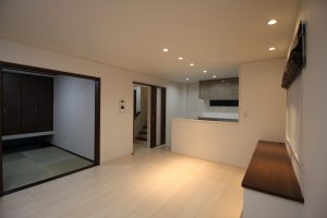 「本棚のある家」LDK【施工事例】