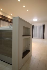 「本棚のある家」マガジンラック【施工事例】