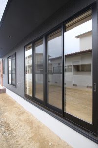 「大きな窓の家」4連掃き出し窓【施工事例】