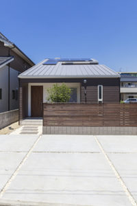 「ウッドデッキのある家」外観【施工事例】